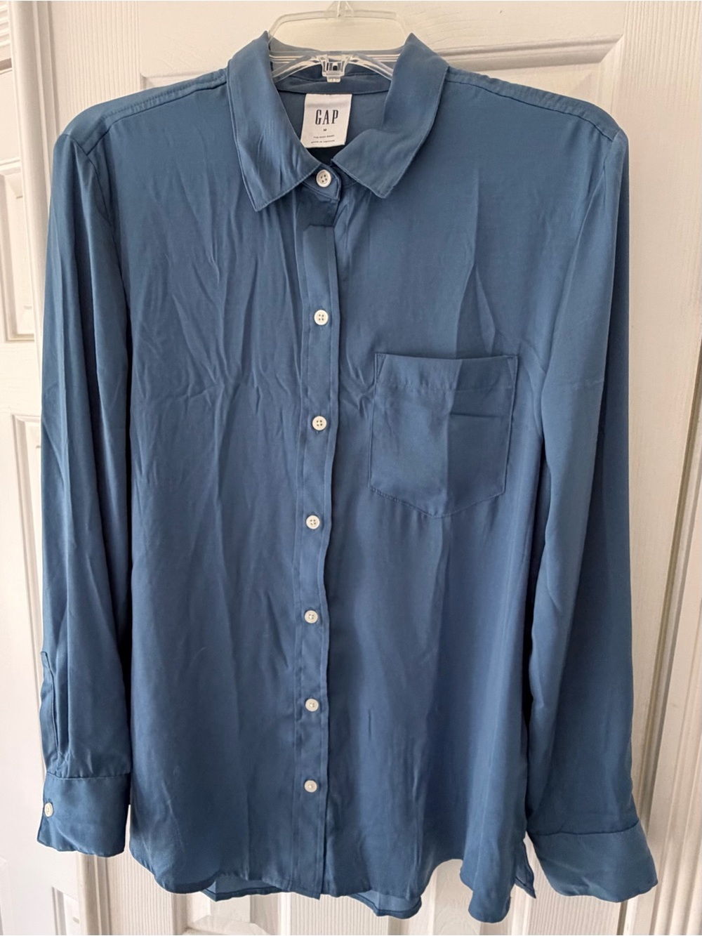 GAP Women’s Slate Blue Long-Sleeve Button-Down Easy Shirt M